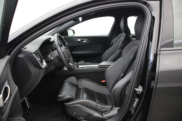 Volvo V60 2.0 B3 R-Design BlackLine Automaat - Digital Cockpit, Leer