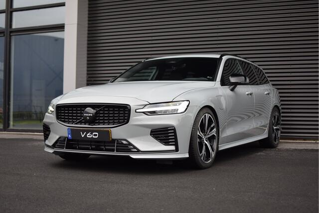 Volvo V60 T6 350pk AWD Plus Dark / Heico verlaagd / 19 inch / Stylingkit / Sportstoelen / 360 Camera / Keyless entry / Elek stoelen / H&K Audio /