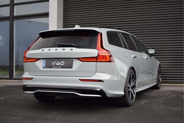 Volvo V60 T6 350pk AWD Plus Dark / Heico verlaagd / 19 inch / Stylingkit / Sportstoelen / 360 Camera / Keyless entry / Elek stoelen / H&K Audio /