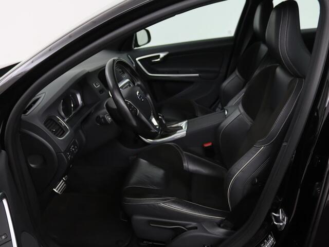 Volvo V60 1.5 T3 R-Design | Stoelverwarming | Xenon | Leder/Alcantara | Navigatie | Trekhaak | Parkeerhulp | Climate control | Cruise control