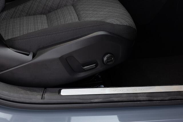 Volvo V60 2.0 B4 Core | Full LED | NAVI | ECC