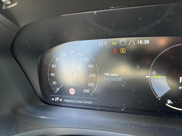 Volvo V60 T6 Plug-In Hybrid AWD R-Design | Harman/Kardon Audio | Memorystoelen | Climate Pack | ACC | Keyless Entry |