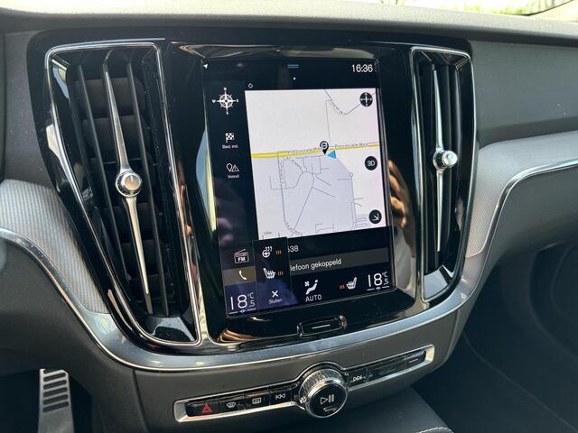 Volvo V60 T6 Plug-In Hybrid AWD R-Design | Harman/Kardon Audio | Memorystoelen | Climate Pack | ACC | Keyless Entry |