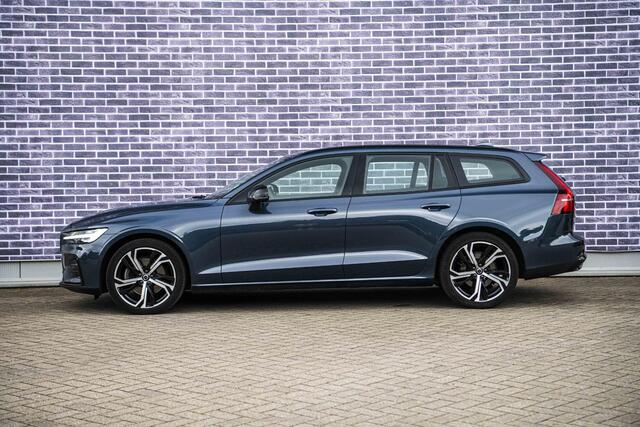 Volvo V60 2.0 B4 Plus Dark | Panorama dak | Adaptieve cruise control | Elektrisch verstelbare voorstoelen | Stoel/stuur verwarming |