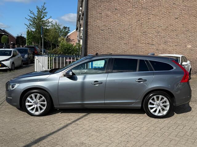 Volvo V60 1.5 T3 Momentum Winter-line Family-line