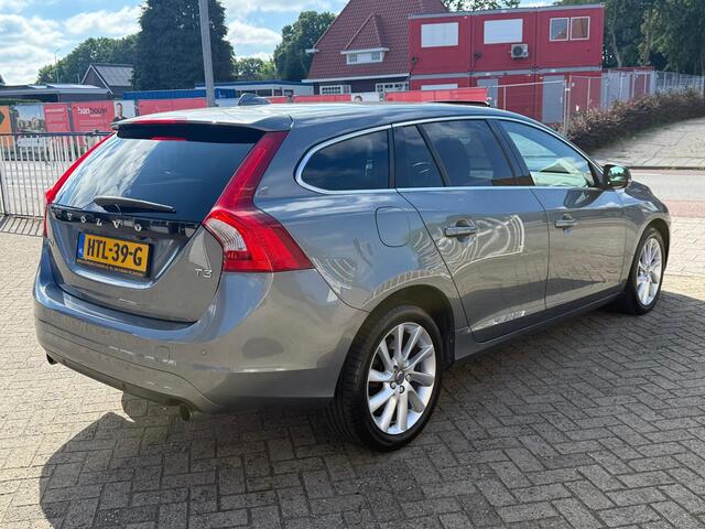 Volvo V60 1.5 T3 Momentum Winter-line Family-line