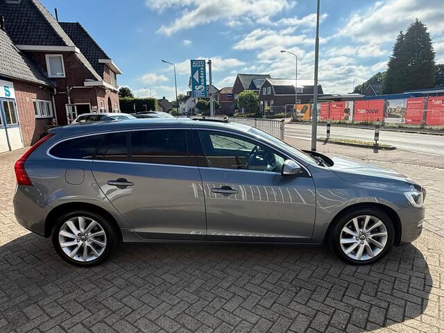 Volvo V60 1.5 T3 Momentum Winter-line Family-line