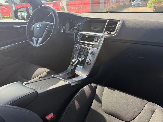 Volvo V60 1.5 T3 Momentum Winter-line Family-line