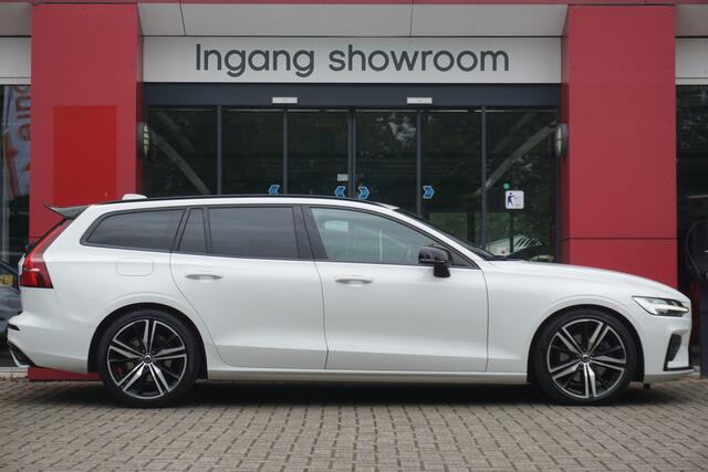 Volvo V60 2.0 D4 R-Design | Origineel NL | Leder | Camera | Black Edition |