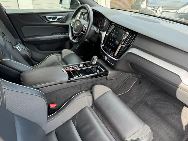 Volvo V60 2.0 T6 Recharge AWD R-Design Trekhaak Leder Memory Pilot Assist