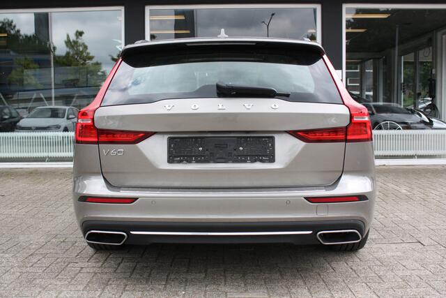 Volvo V60 2.0 T8 Recharge AWD Inscription | Pano | Trekhaak | Massagestoelen | 392 PK!