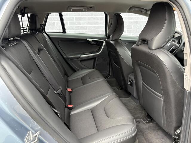 Volvo V60 T3 150 pk Nordic+ | Standkachel | Volvo on Call app | Navigatie | Park Assist achter | Verwarmbare voorstoelen