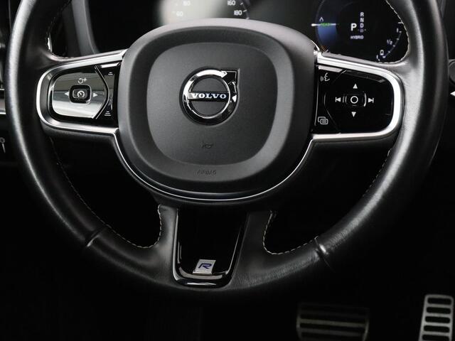 Volvo V60 2.0 T6 Recharge AWD R Design | Trekhaak | Stoelverwarming | Camera | Carplay | Half leder | Full LED | Navigatie | Parkeerhulp