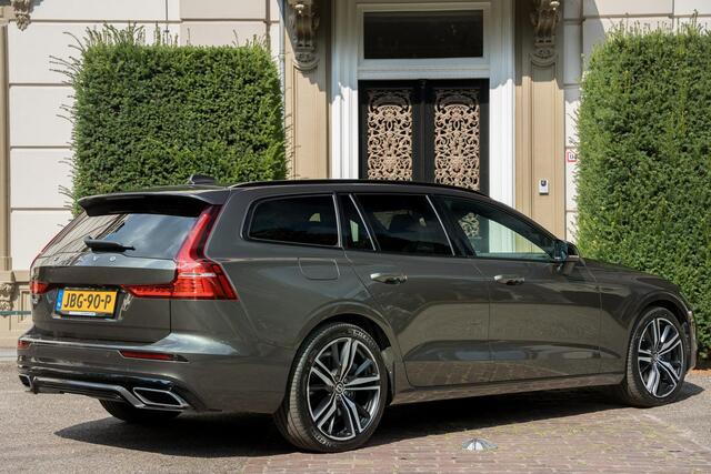 Volvo V60 2.0 T6 Recharge AWD R-Design TREKHAAK | PILOT PACK | BLIS | CAMERA | WINTER PACK
