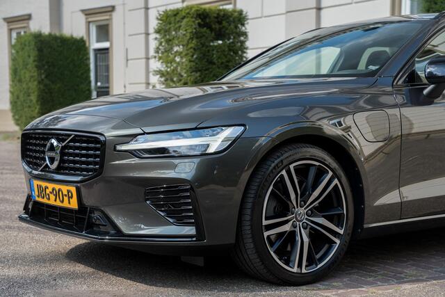 Volvo V60 2.0 T6 Recharge AWD R-Design TREKHAAK | PILOT PACK | BLIS | CAMERA | WINTER PACK