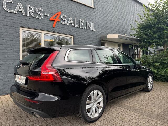 Volvo V60 2.0 D3 Momentum Pro + Camera + 1/2 leder + Navi - 2020 - 96 dkm Uniek!