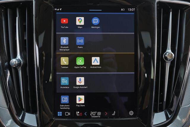 Volvo V60 B4 Plus Dark - IntelliSafe Assist & Surround - 360º Camera - Harman/Kardon audio - Adaptieve LED koplampen - Verwarmde voorstoelen, stuur & achterbank - Parkeersensoren voor & achter - Elektr. bedienb. voorstoelen met geheugen - Draadloze tel. lader - Sta