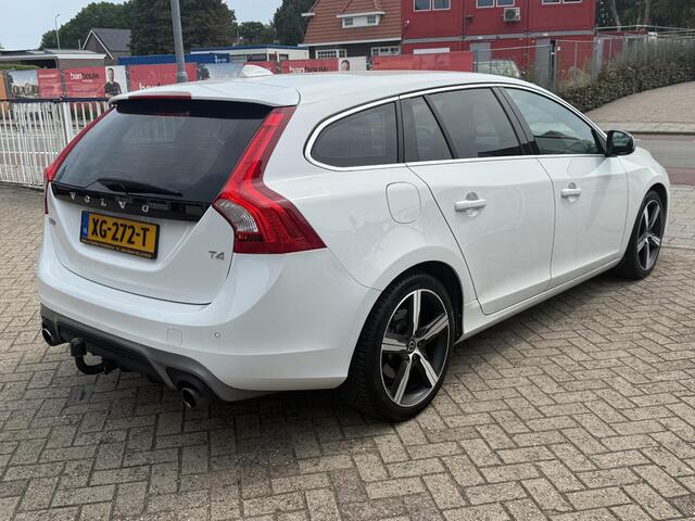 Volvo V60 2.0 T4 190 pk Business Sport