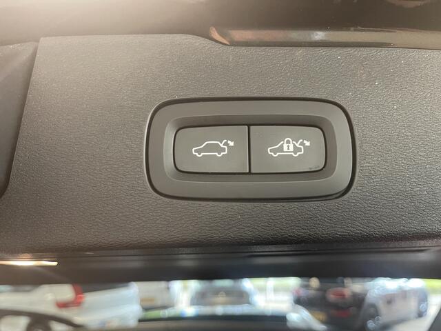 Volvo V60 2.0 T8 Twin Engine AWD Inscription