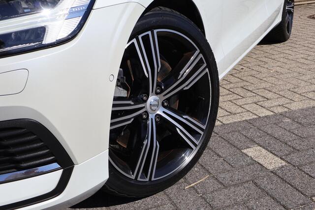 Volvo V60 2.0 T6 Recharge AWD Inscription
