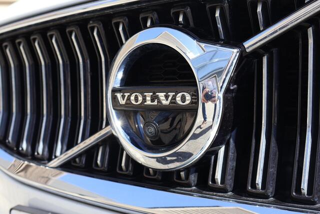 Volvo V60 2.0 T6 Recharge AWD Inscription