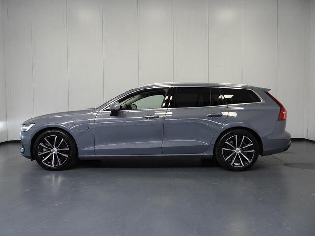 Volvo V60 2.0 T6 Plug-in Hybrid AWD Core Bright NAVI/CAMERA/TREKHAAK/LED/18"LMV!