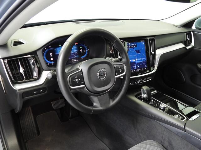 Volvo V60 2.0 T6 Plug-in Hybrid AWD Core Bright NAVI/CAMERA/TREKHAAK/LED/18"LMV!