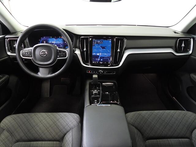 Volvo V60 2.0 T6 Plug-in Hybrid AWD Core Bright NAVI/CAMERA/TREKHAAK/LED/18"LMV!