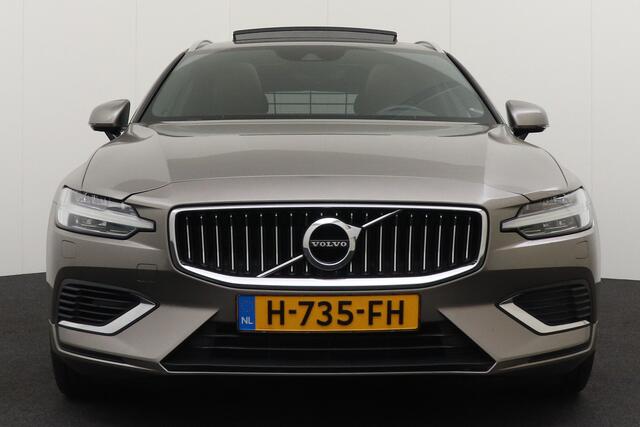 Volvo V60 2.0 304 PK T8 PHEV AWD Inscription Pano-dak Memory 19'LMV Camera