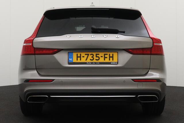 Volvo V60 2.0 304 PK T8 PHEV AWD Inscription Pano-dak Memory 19'LMV Camera