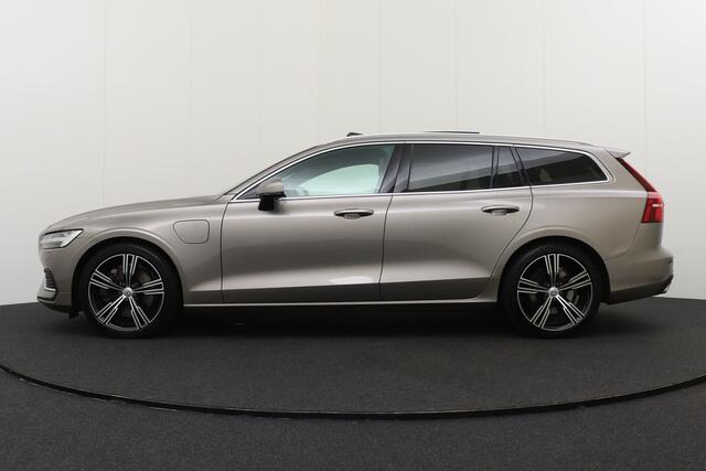 Volvo V60 2.0 304 PK T8 PHEV AWD Inscription Pano-dak Memory 19'LMV Camera