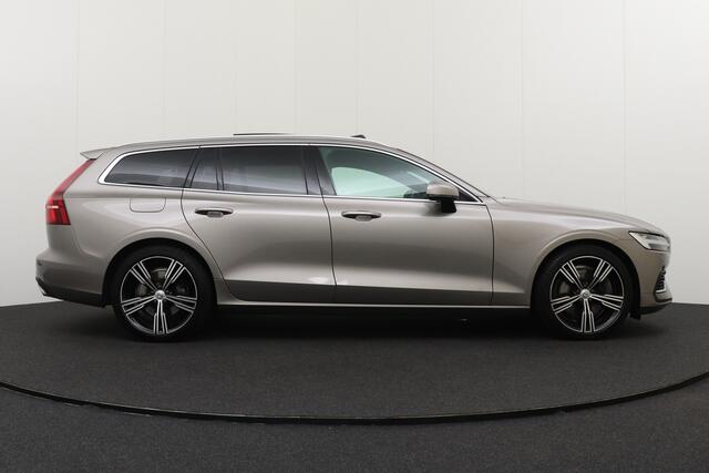 Volvo V60 2.0 304 PK T8 PHEV AWD Inscription Pano-dak Memory 19'LMV Camera