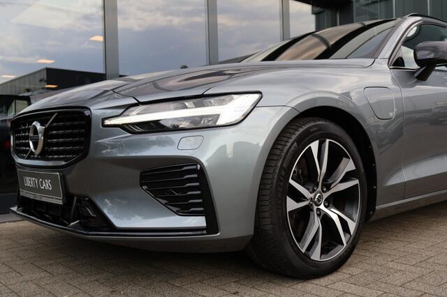 Volvo V60 2.0 T8 AWD R-DESIGN / CAMERA / Memory Seats