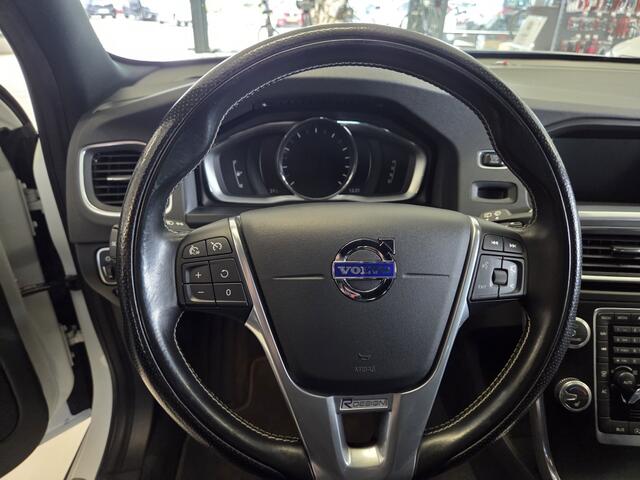 Volvo V60 1.5 153PK T3 R-Design | Navi | Leer | Trekhaak