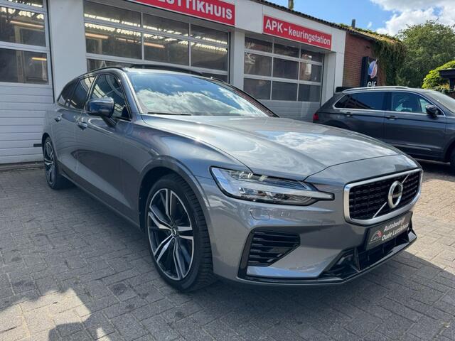 Volvo V60 2.0 T8 Twin-Engine AWD R-Design Camera Pano Leder Memory Pilot Assist Trekhaak
