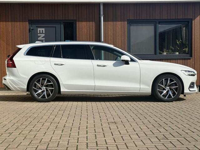 Volvo V60 2.0 T5 MOMENTUM Pano Pilot Camera Leder!