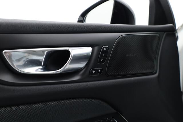 Volvo V60 T8 Recharge R-design | Memory Seats | Harman Kardon | Elek. Trekhaak | Pilot Assist | Camera