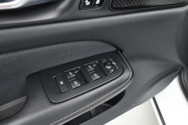 Volvo V60 T8 Recharge R-design | Memory Seats | Harman Kardon | Elek. Trekhaak | Pilot Assist | Camera