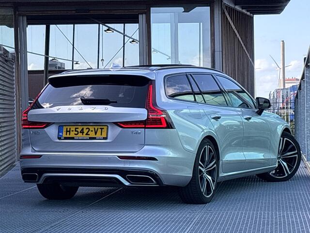 Volvo V60 2.0 T4 R-Design Automaat, LPG G3 verzonden onderbouw, Panoramadak, Volledig dealeronderhouden, 19 inch R-design wielen, Park assist voor- en achter, Parkeercamera