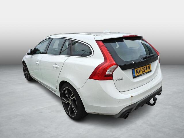 Volvo V60 2.0 T3 R-Design | Trekhaak | Standkachel | Bi-Xenon | Stoel verwarming | Navigatie | PDC | Volvo On Call |