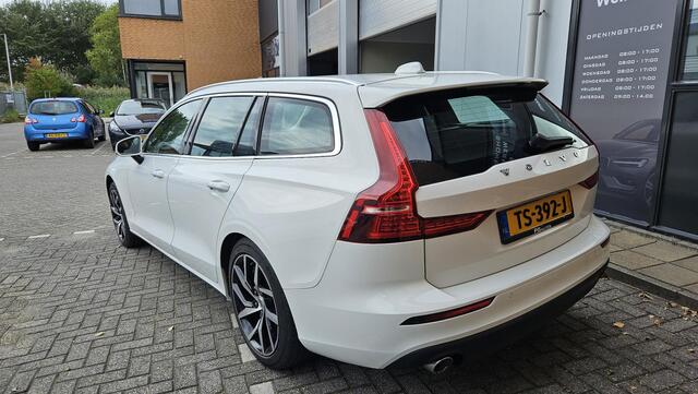Volvo V60 2.0 T5 Momentum