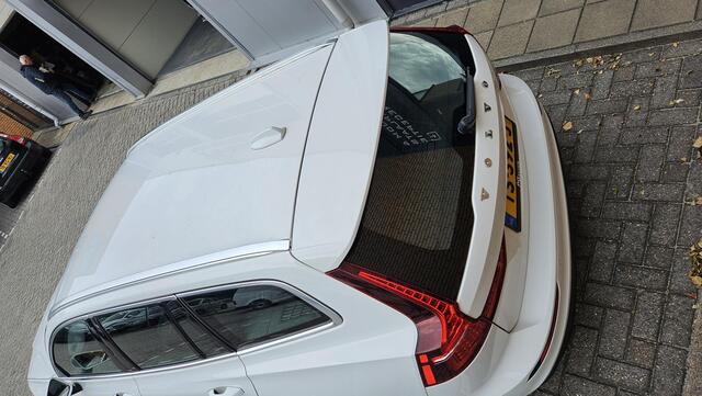Volvo V60 2.0 T5 Momentum