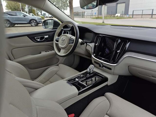 Volvo V60 T6 Recharge AWD Inscription | Rijklaarprijs | Trekhaak | Stoelventilatie | HUD |