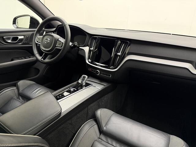 Volvo V60 B3 177pk Plus Dark / Panoramadak / 360 Camera / Black Pack / Keyless / Harman&Kardon Audio / Elektr. Stoelen / Mistlmapen / Elektr. Trekhaak / ACC / BLIS /