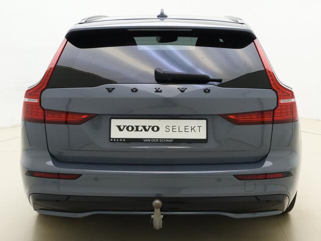 Volvo V60 B3 177pk Plus Dark / Panoramadak / 360 Camera / Black Pack / Keyless / Harman&Kardon Audio / Elektr. Stoelen / Mistlmapen / Elektr. Trekhaak / ACC / BLIS /