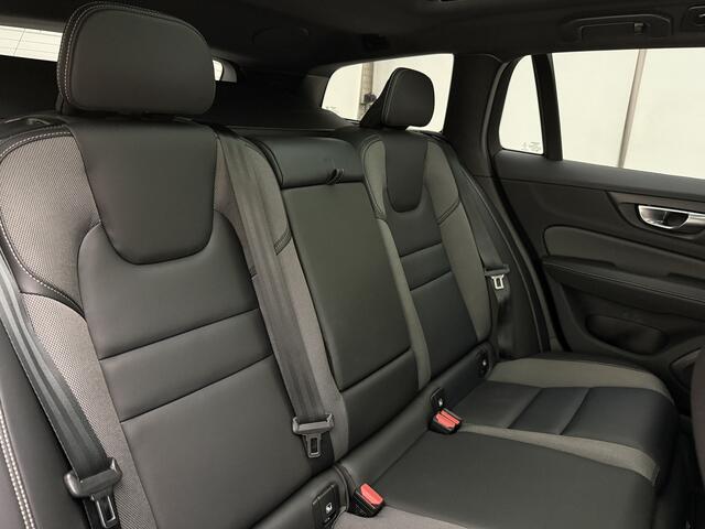 Volvo V60 B3 177pk Plus Dark / Panoramadak / 360 Camera / Black Pack / Keyless / Harman&Kardon Audio / Elektr. Stoelen / Mistlmapen / Elektr. Trekhaak / ACC / BLIS /