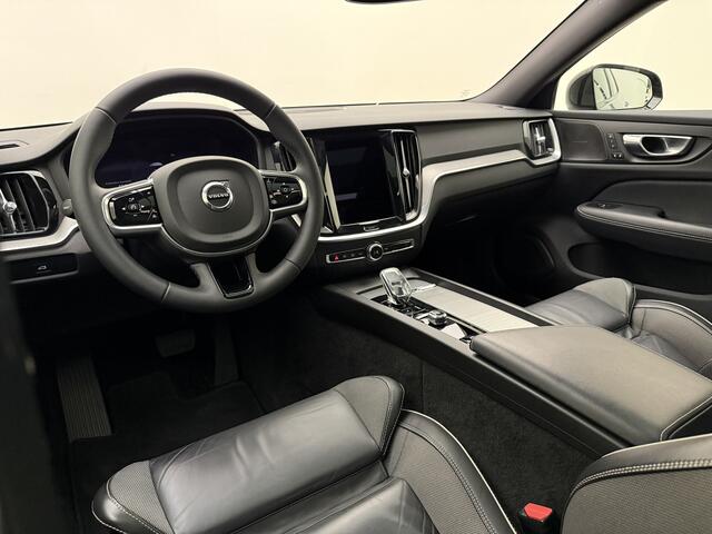 Volvo V60 B3 177pk Plus Dark / Panoramadak / 360 Camera / Black Pack / Keyless / Harman&Kardon Audio / Elektr. Stoelen / Mistlmapen / Elektr. Trekhaak / ACC / BLIS /