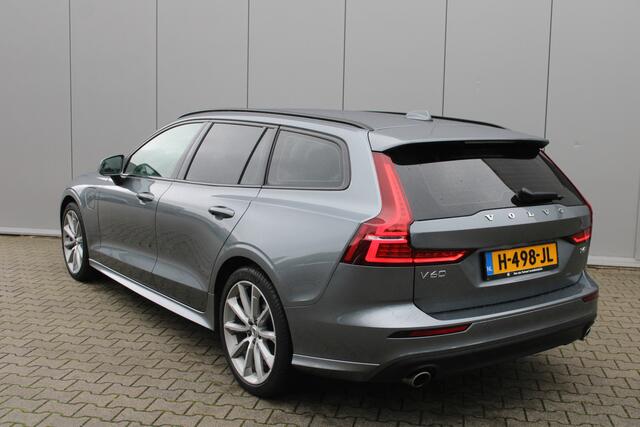 Volvo V60 T6 Twin Engine AWD Momentum Pro | Bodykit | Trekhaak | Dealer onderhouden | Leder