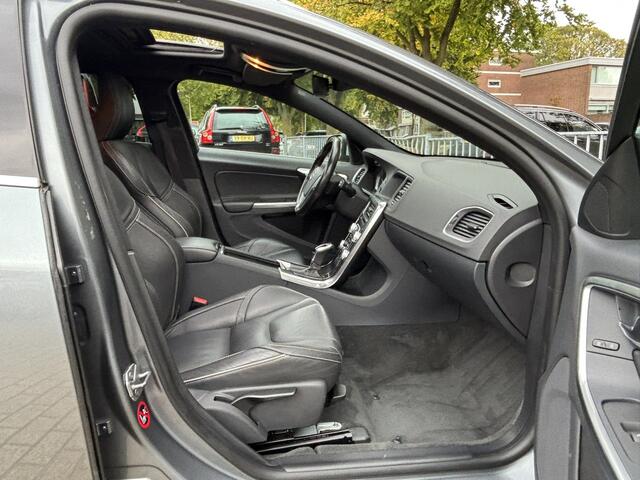 Volvo V60 2.0 T4 Business Sport Schuidak Keyless PDC Camera