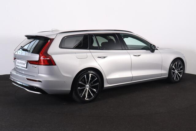 Volvo V60 T6 Recharge AWD Plus Dark - LONG RANGE - IntelliSafe Assist & Surround - 360º Camera - Harman/Kardon audio - Adaptieve LED koplampen - Verwarmde voorstoelen, stuur & achterbank - Parkeersensoren voor & achter - Elektr. bedienb. voorstoelen met geheugen - 